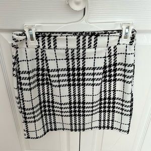 Plaid mini skirt
